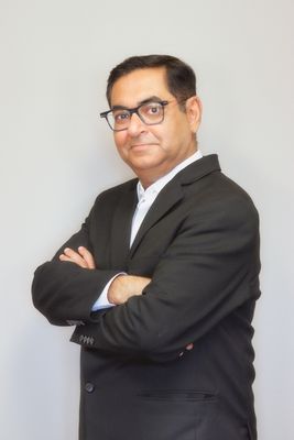 Portrait of Tabraz Sadruddin, Associate.
